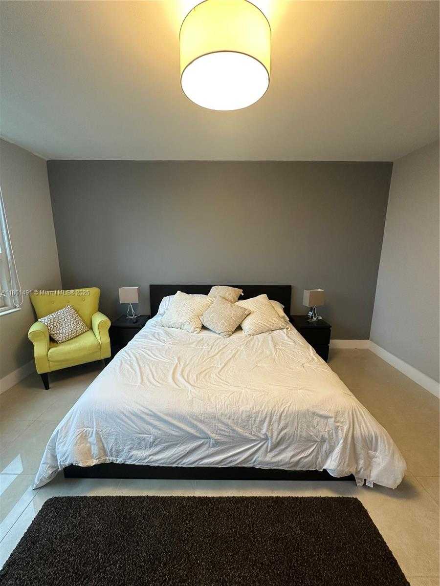 Small Image of 3250 NORTH EAST 1ST AVE #818, Miami Number 15