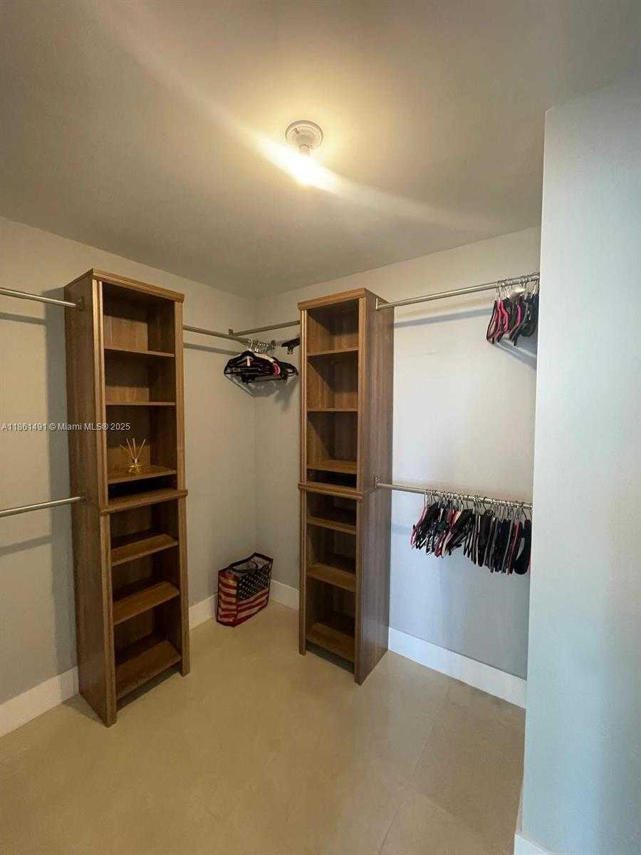 Small Image of 3250 NORTH EAST 1ST AVE #818, Miami Number 2