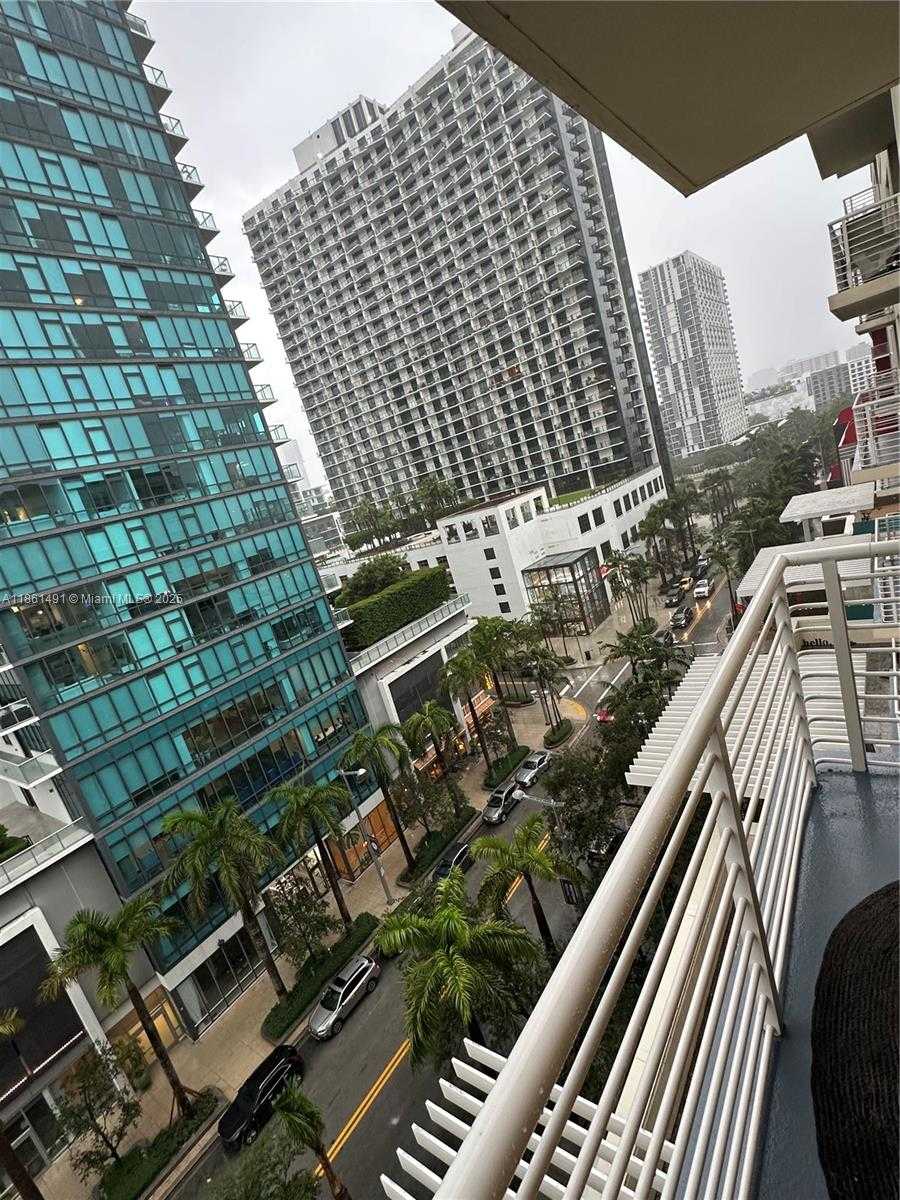 Small Image of 3250 NORTH EAST 1ST AVE #818, Miami Number 22