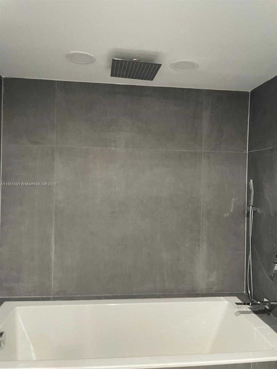 Small Image of 3250 NORTH EAST 1ST AVE #818, Miami Number 7