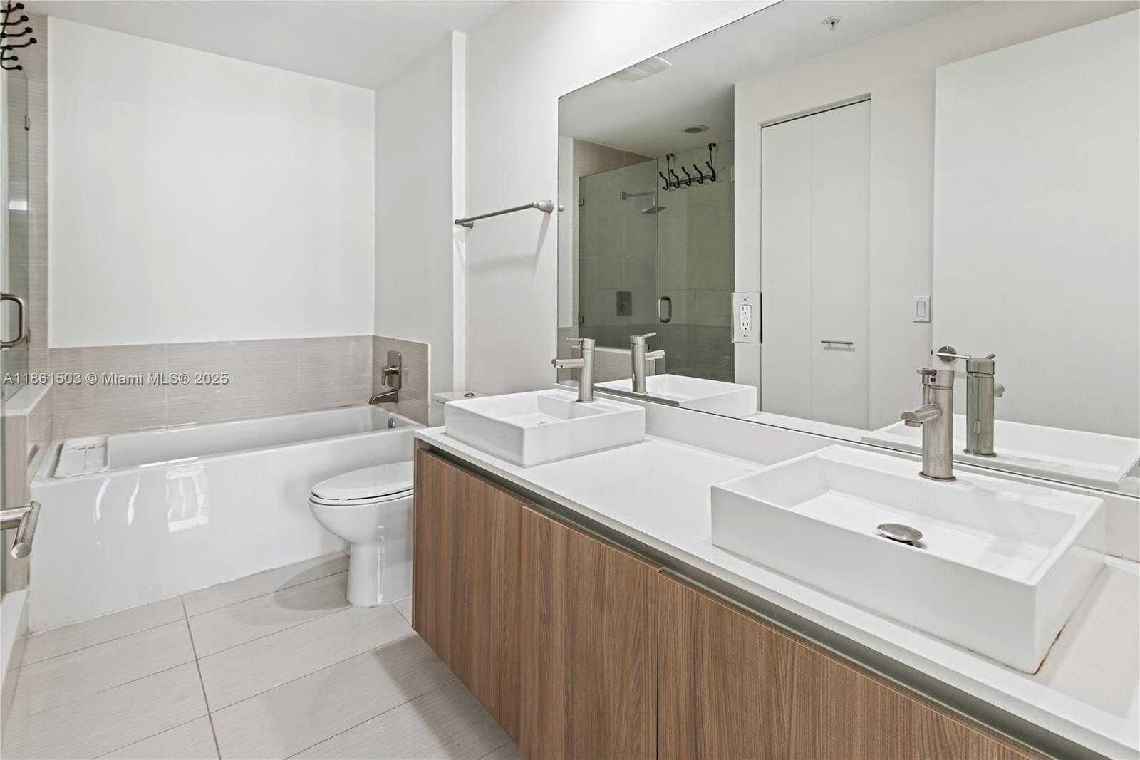 Small Image of 201 SOUTH WEST 17TH RD #502, Miami Number 12