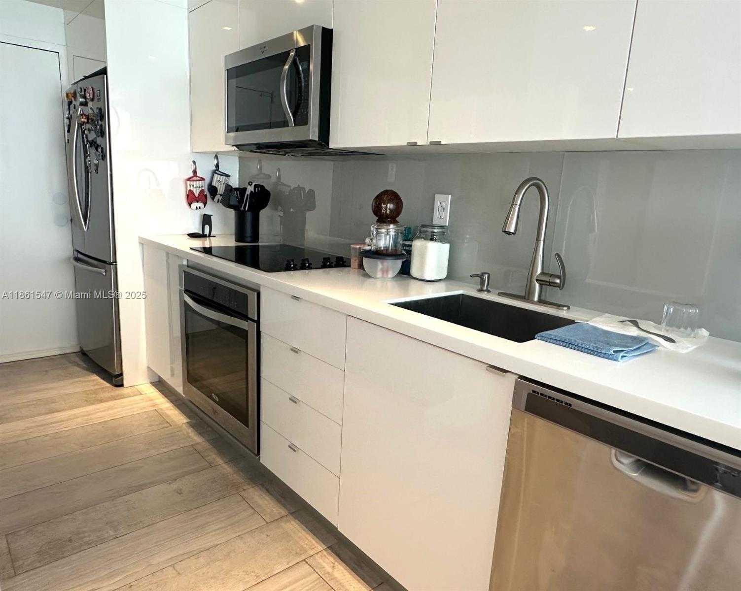 Small Image of 1000 WEST AVE #922, Miami Beach Number 11