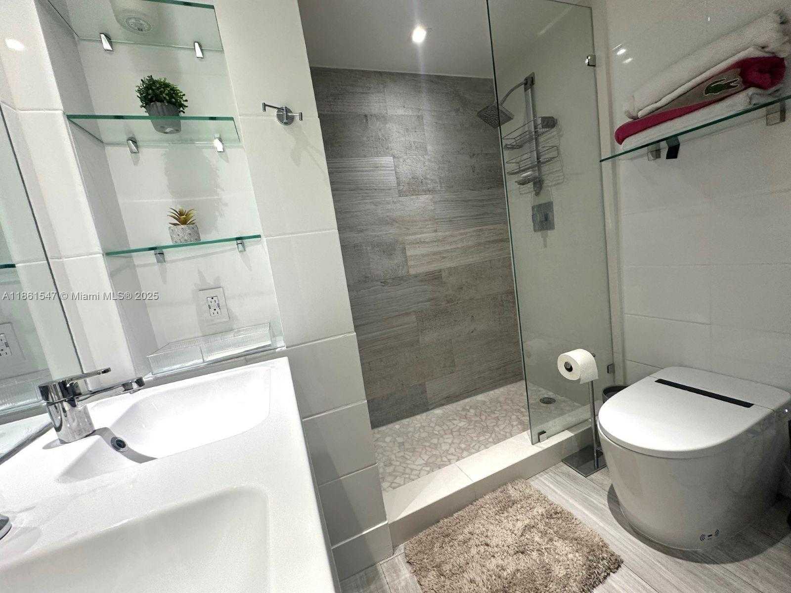 Small Image of 1000 WEST AVE #922, Miami Beach Number 14