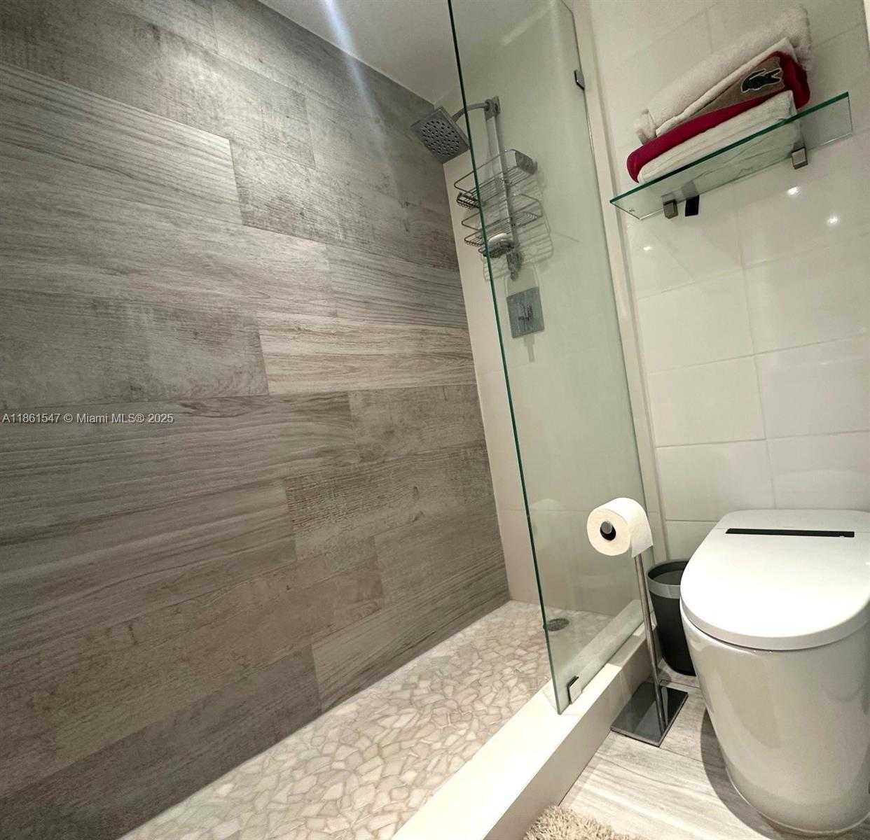 Small Image of 1000 WEST AVE #922, Miami Beach Number 15