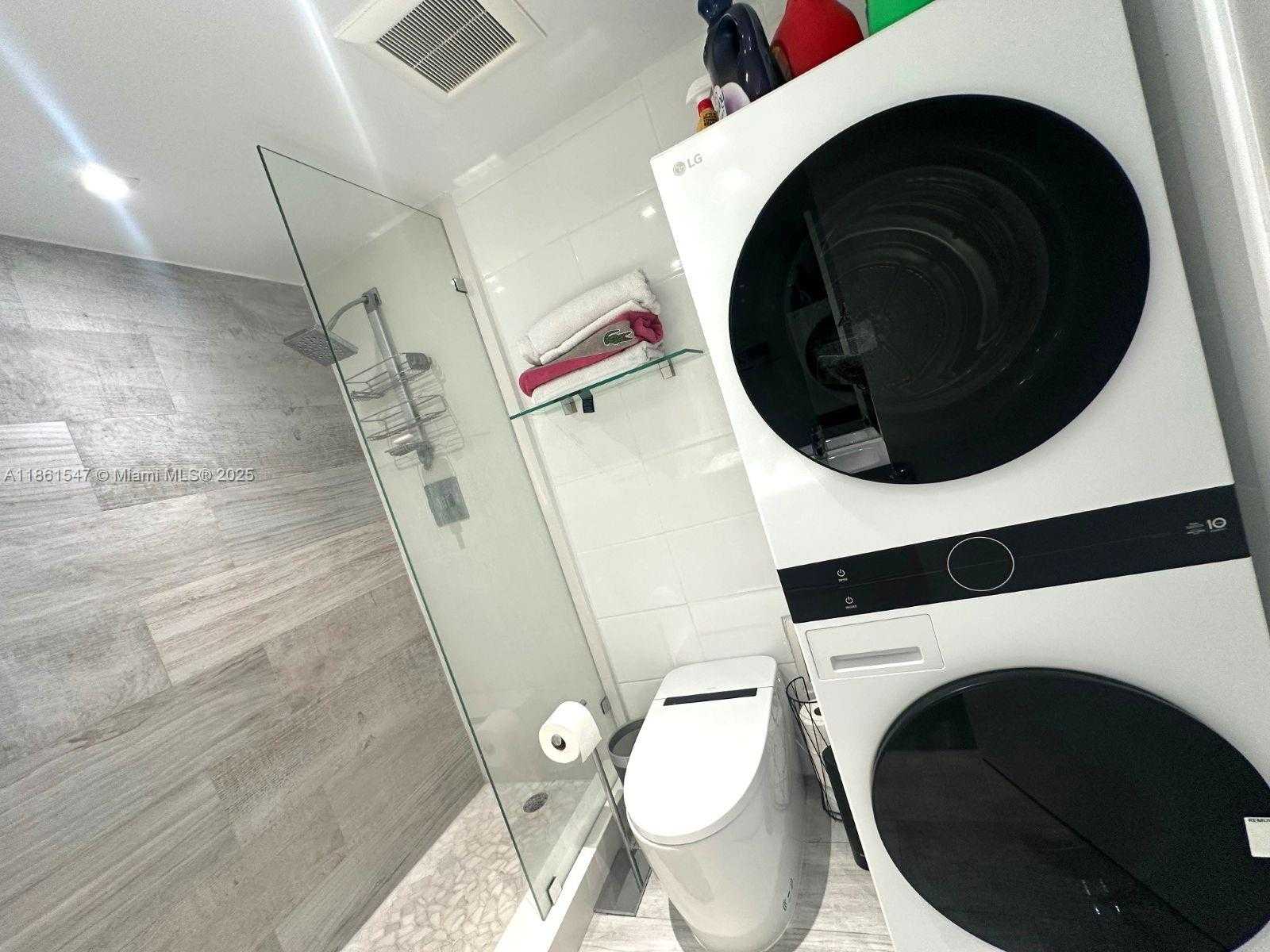 Small Image of 1000 WEST AVE #922, Miami Beach Number 17