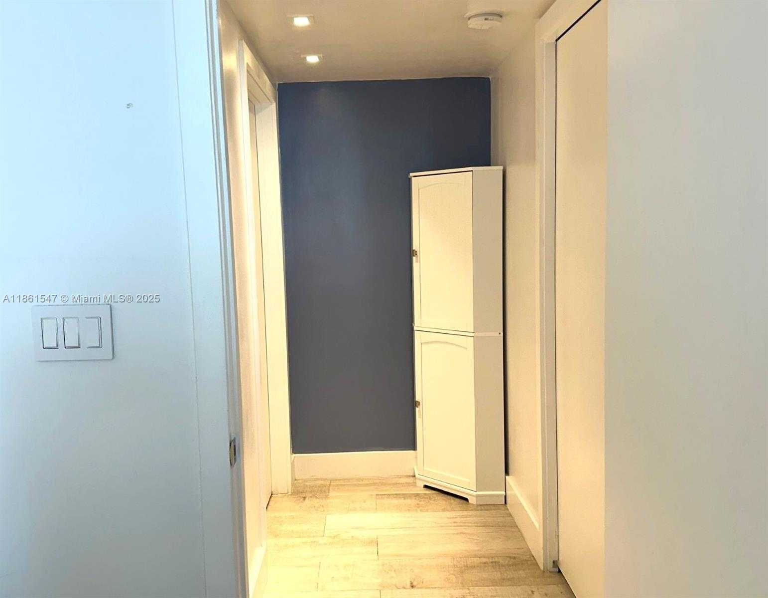 Small Image of 1000 WEST AVE #922, Miami Beach Number 18