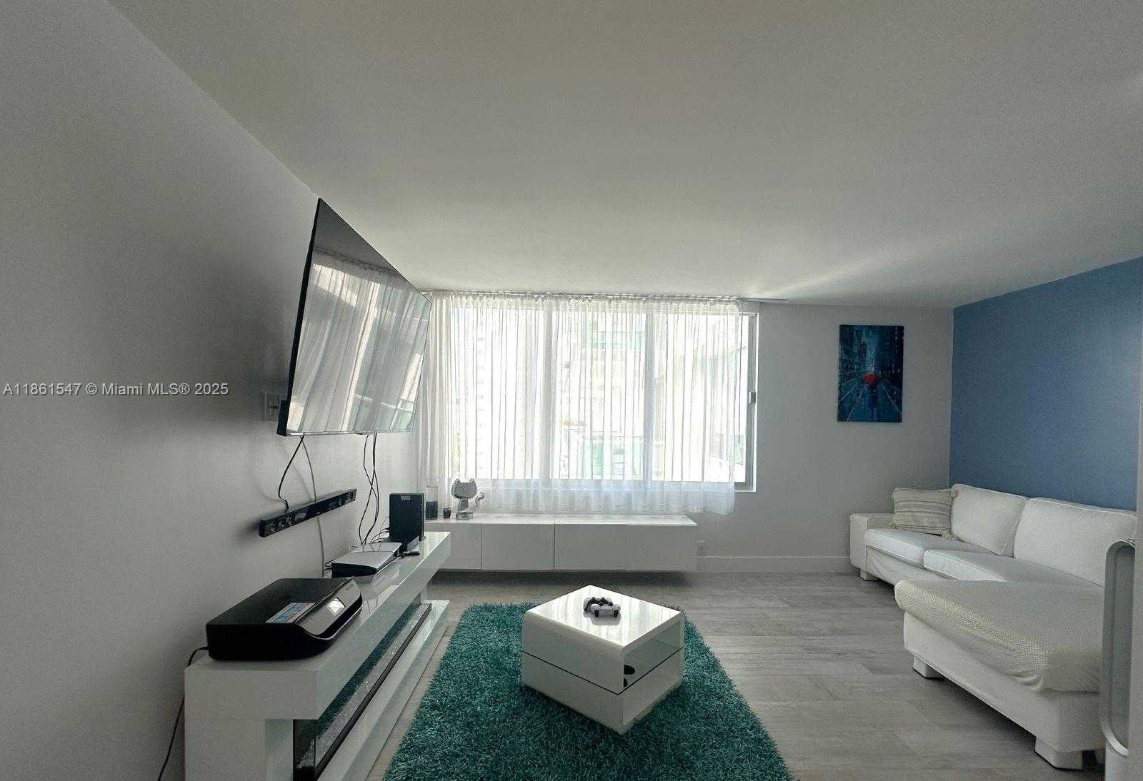 Small Image of 1000 WEST AVE #922, Miami Beach Number 9