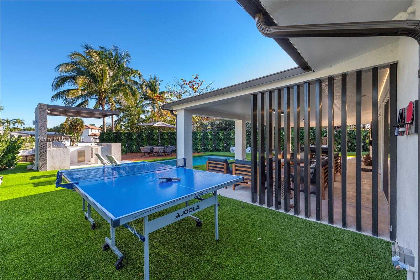 Small Image of 2406 NASSAU LN, Fort Lauderdale Number 16