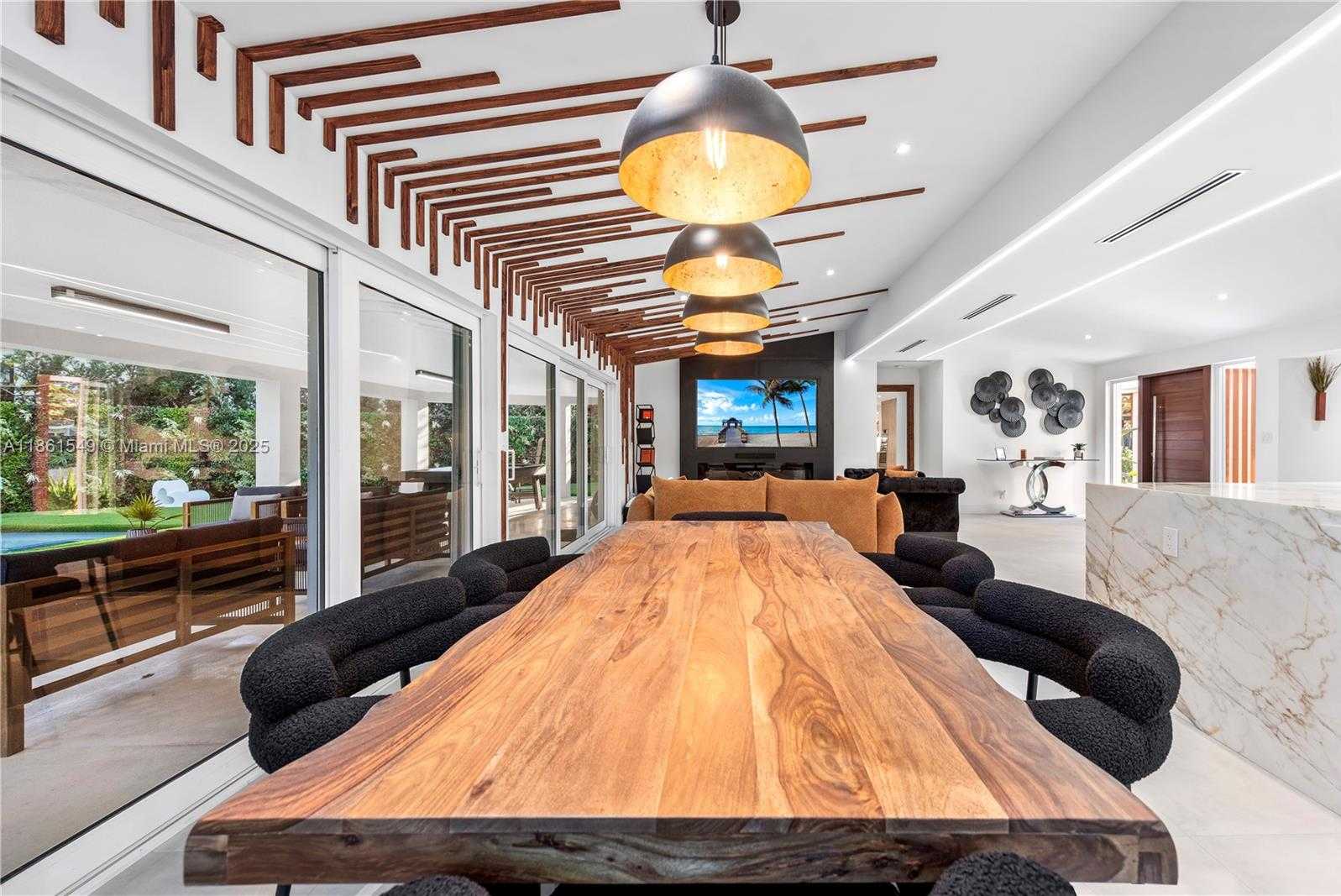 Small Image of 2406 NASSAU LN, Fort Lauderdale Number 28