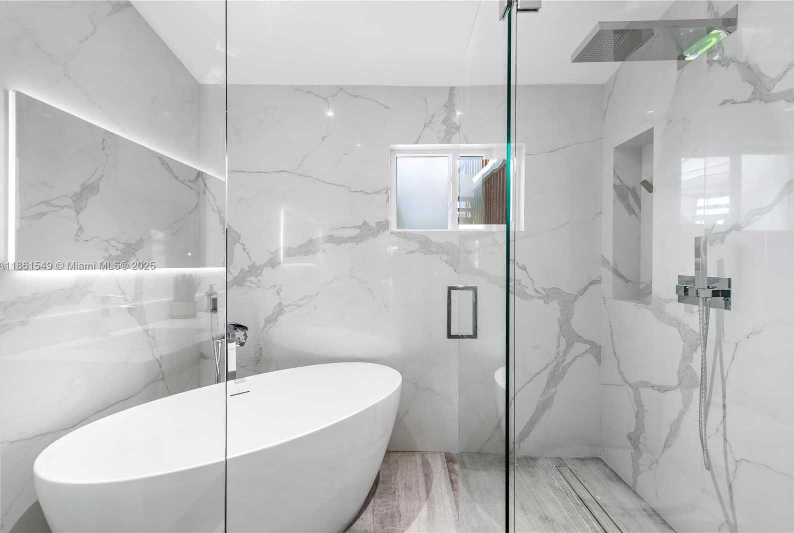 Small Image of 2406 NASSAU LN, Fort Lauderdale Number 40