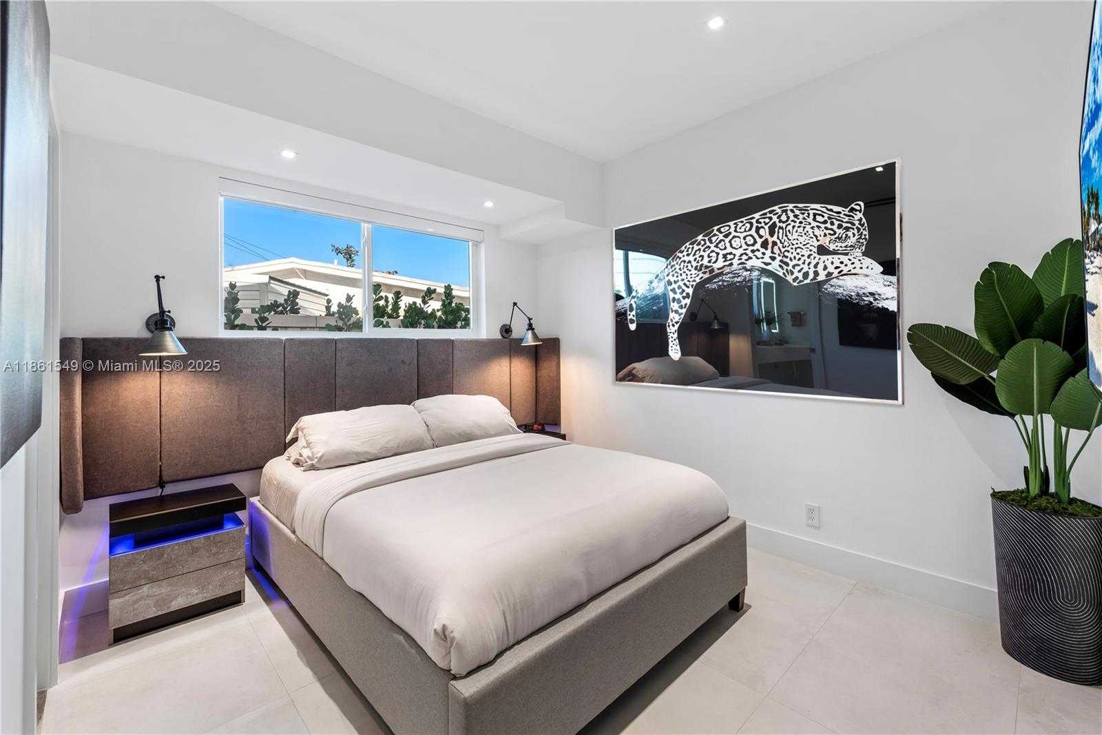 Small Image of 2406 NASSAU LN, Fort Lauderdale Number 41