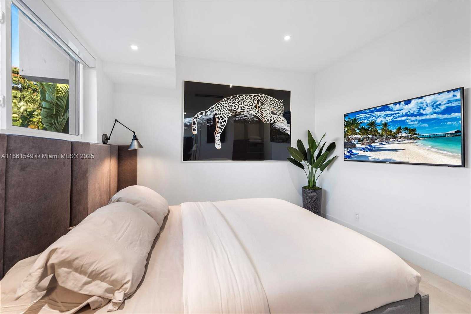 Small Image of 2406 NASSAU LN, Fort Lauderdale Number 42