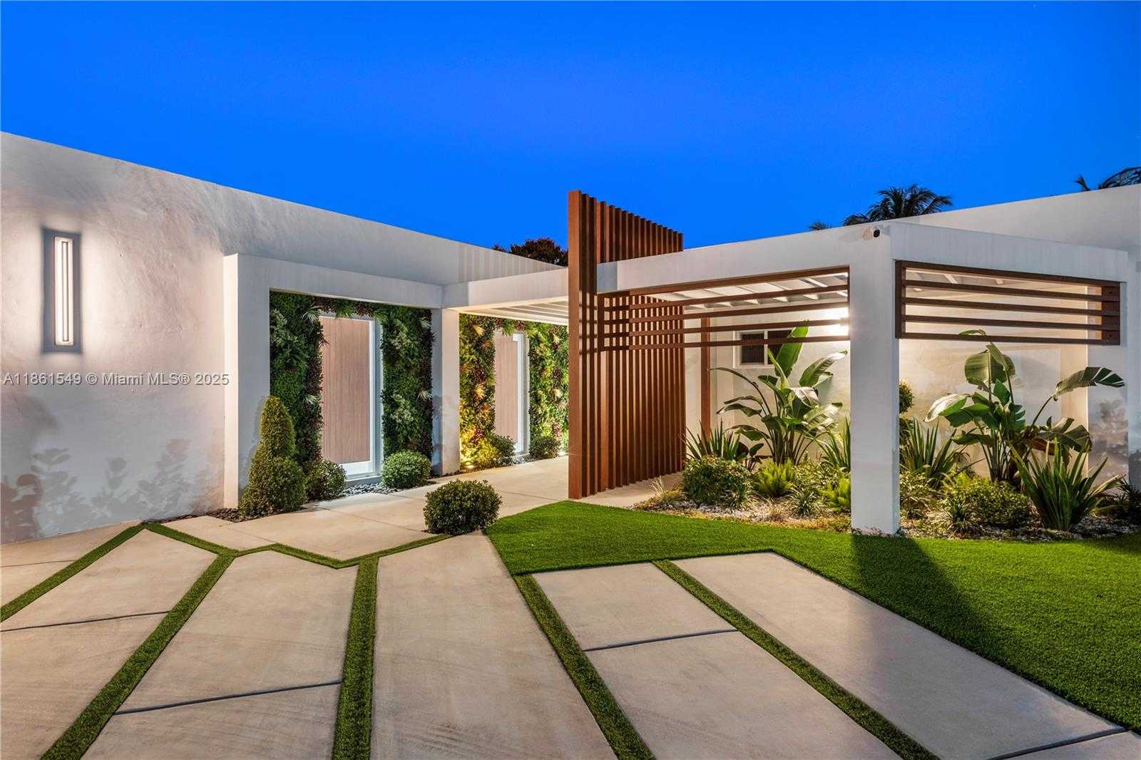 Small Image of 2406 NASSAU LN, Fort Lauderdale Number 69