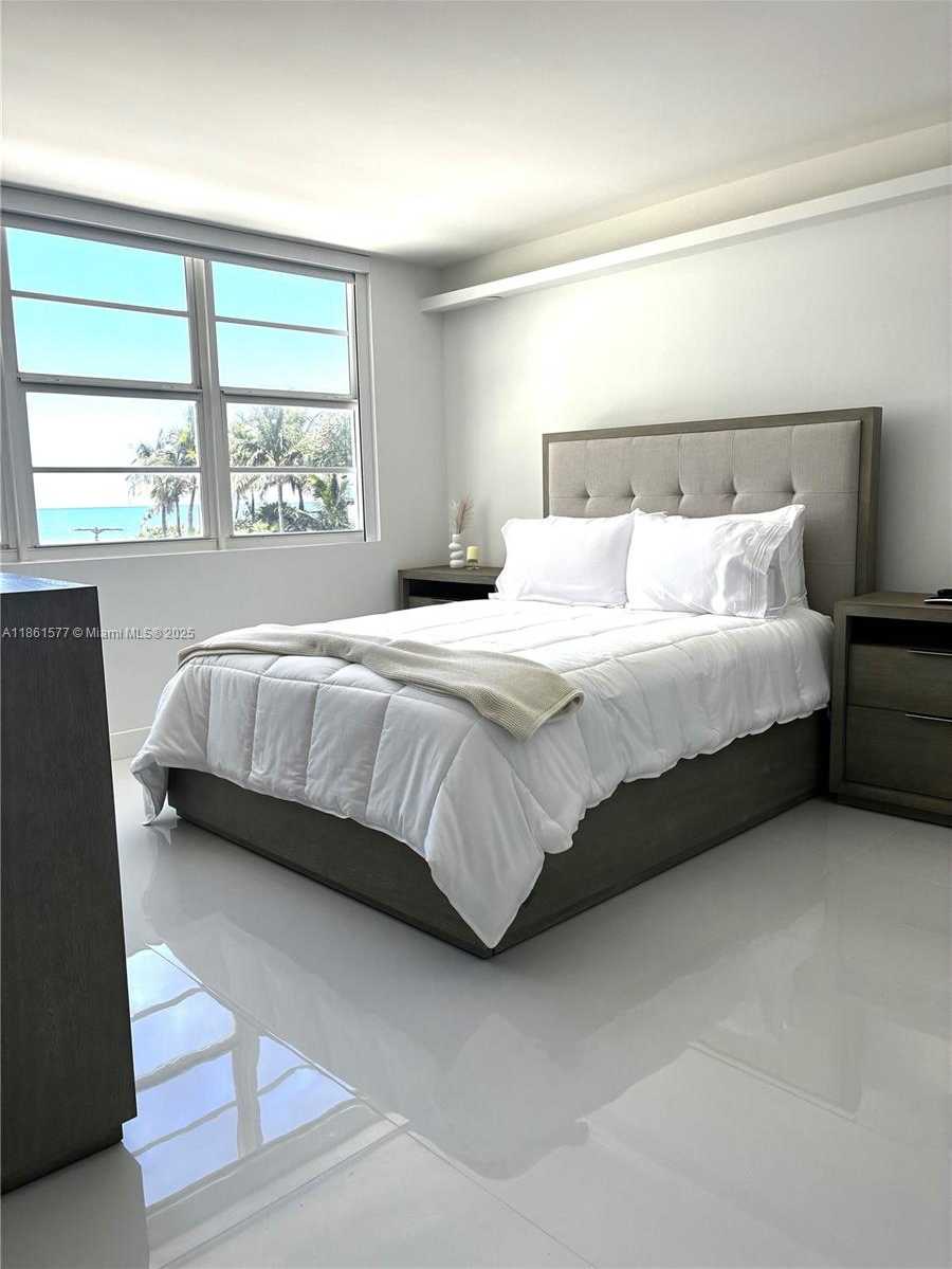 Small Image of 6917 COLLINS AVE #411, Miami Beach Number 15