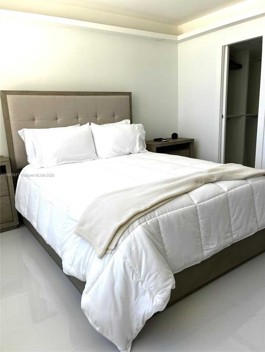 Small Image of 6917 COLLINS AVE #411, Miami Beach Number 16