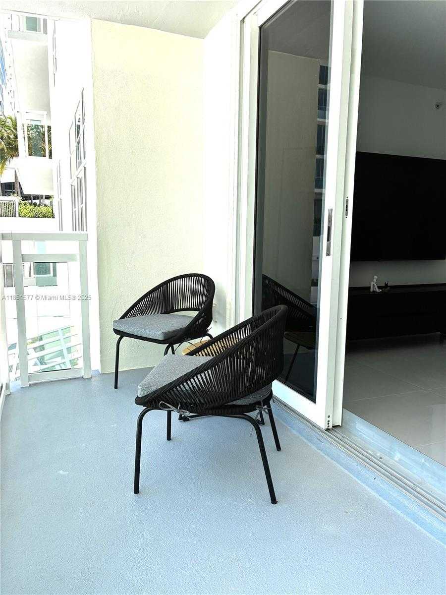 Small Image of 6917 COLLINS AVE #411, Miami Beach Number 4