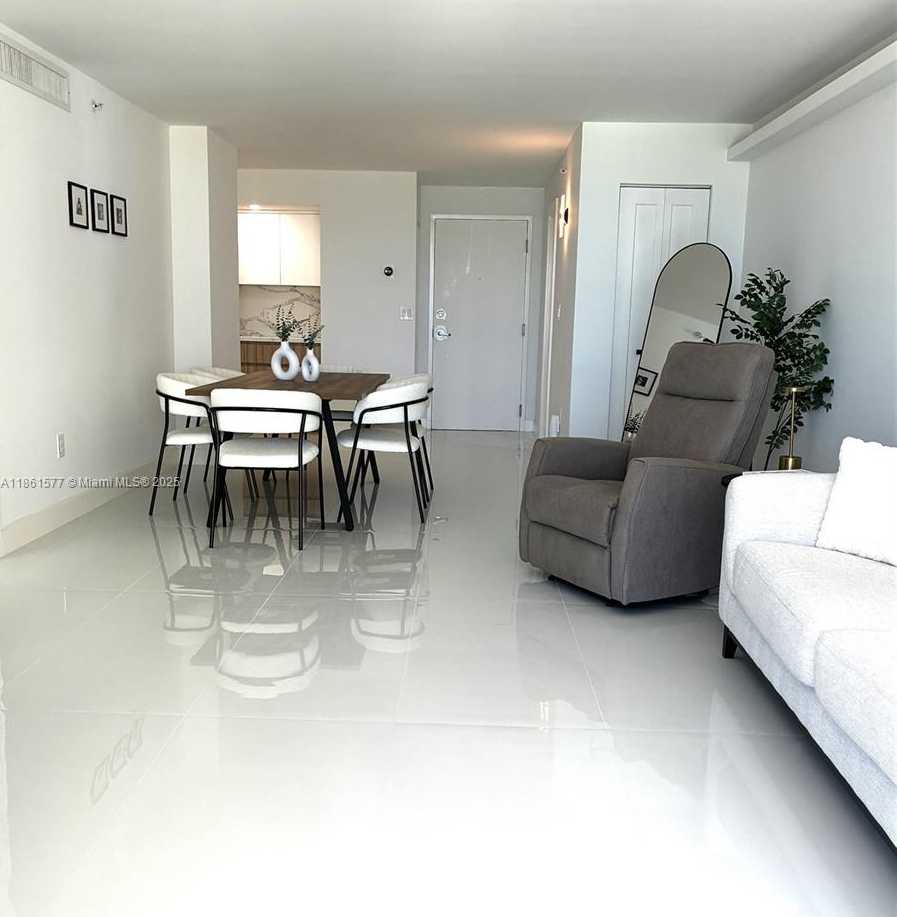 Small Image of 6917 COLLINS AVE #411, Miami Beach Number 7