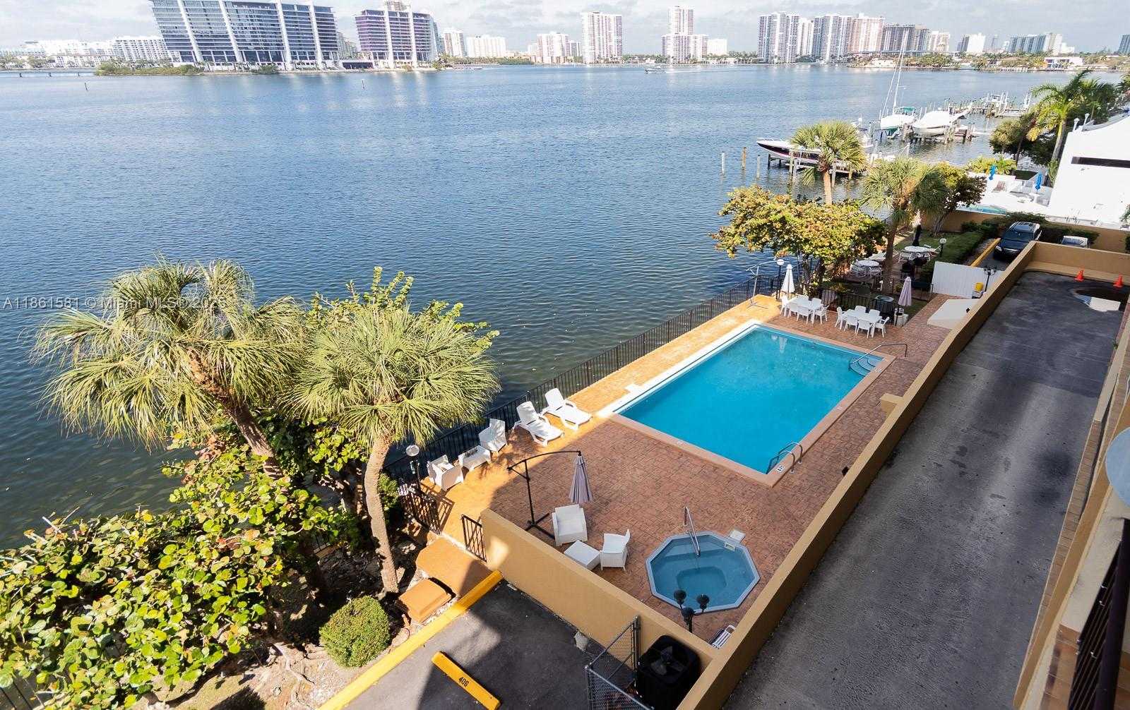 Small Image of 17878 NORTH BAY RD #402, Sunny Isles Beach Number 3