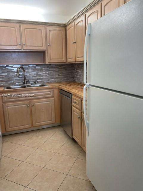 Small Image of 17878 NORTH BAY RD #402, Sunny Isles Beach Number 7