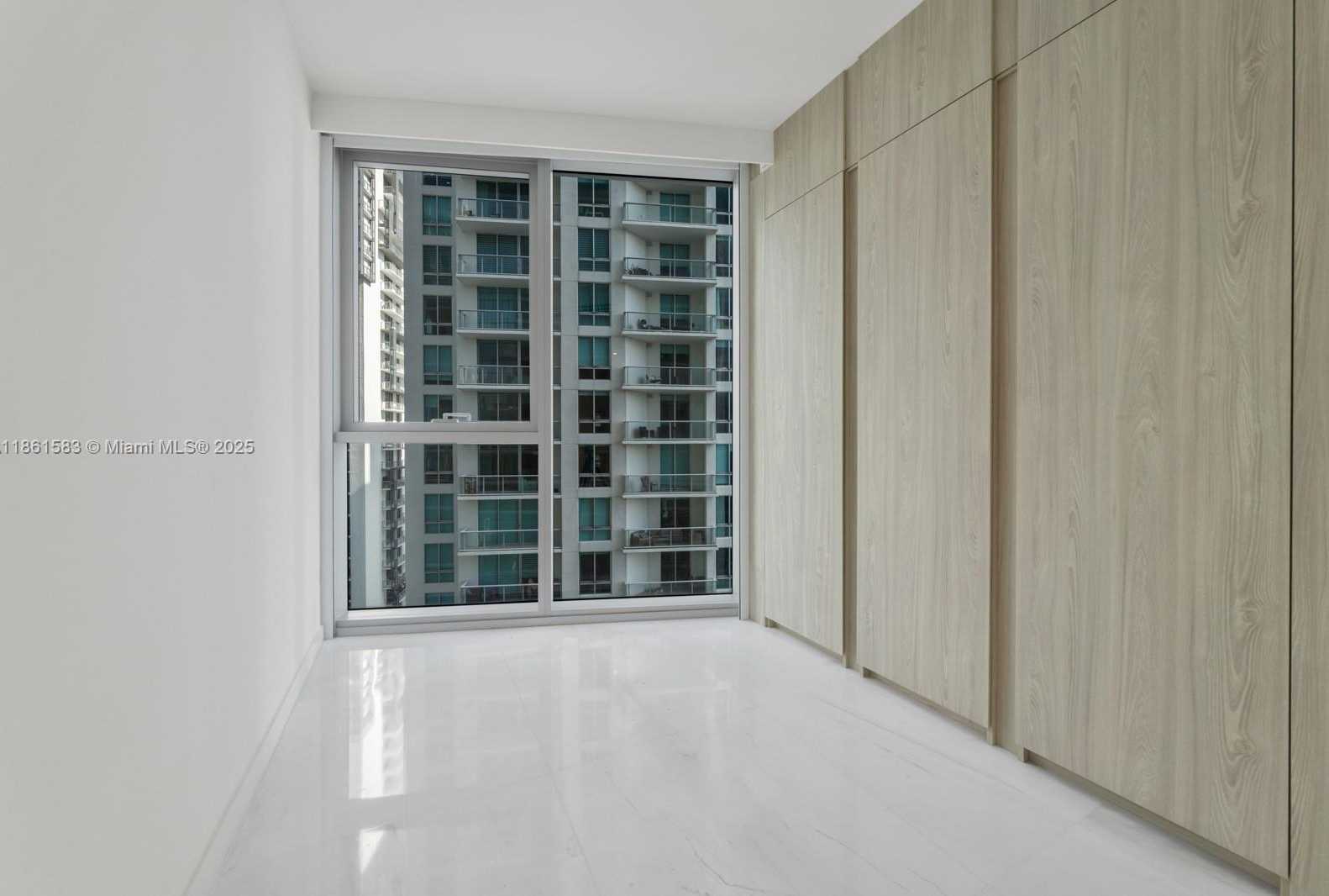 Small Image of 300 BISCAYNE BOULEVARD WAY #2701, Miami Number 34