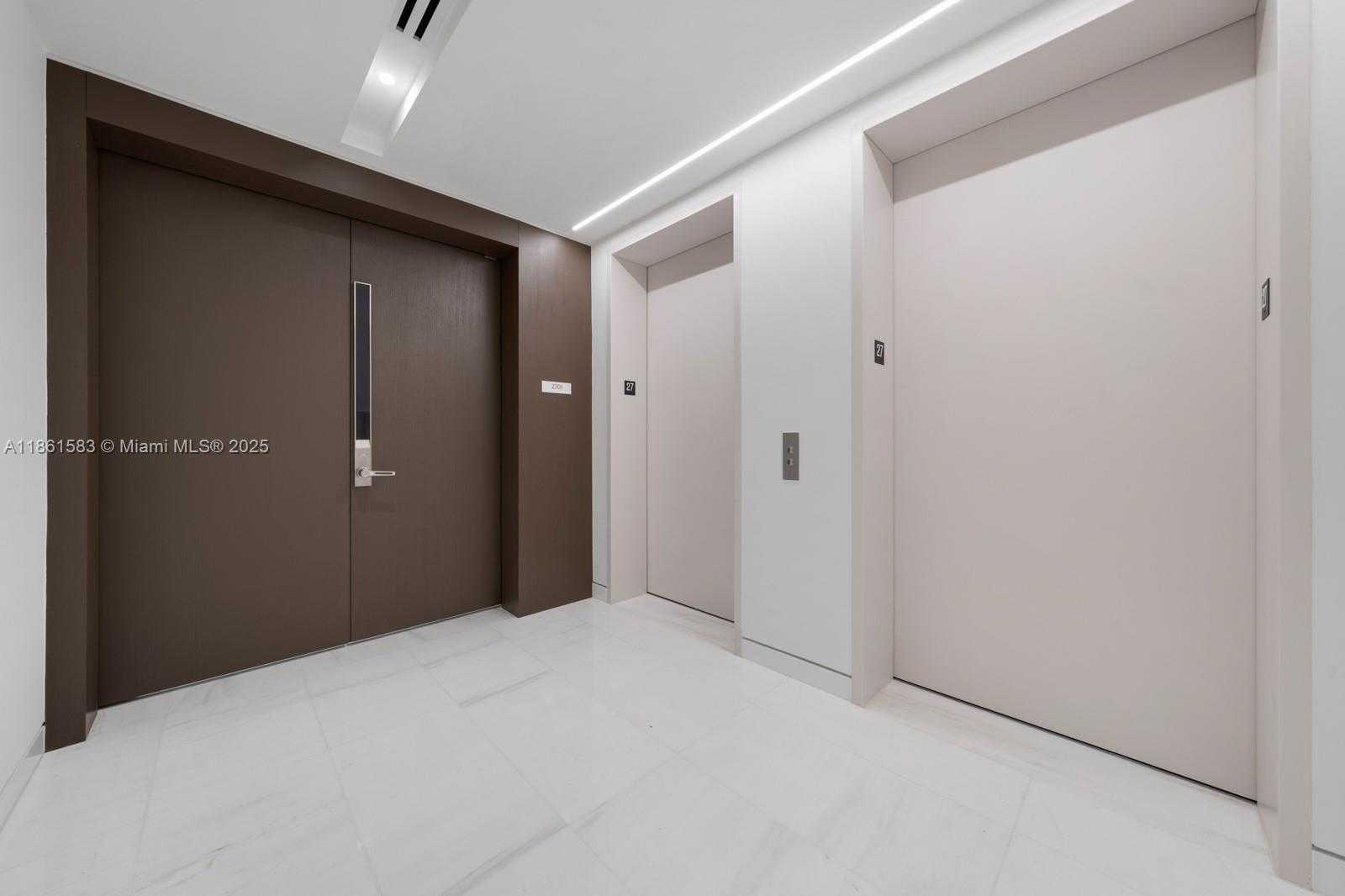 Small Image of 300 BISCAYNE BOULEVARD WAY #2701, Miami Number 36