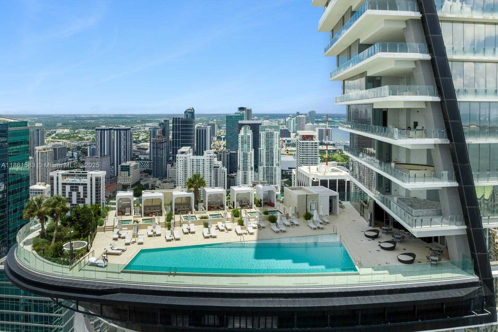 Small Image of 300 BISCAYNE BOULEVARD WAY #2701, Miami Number 37