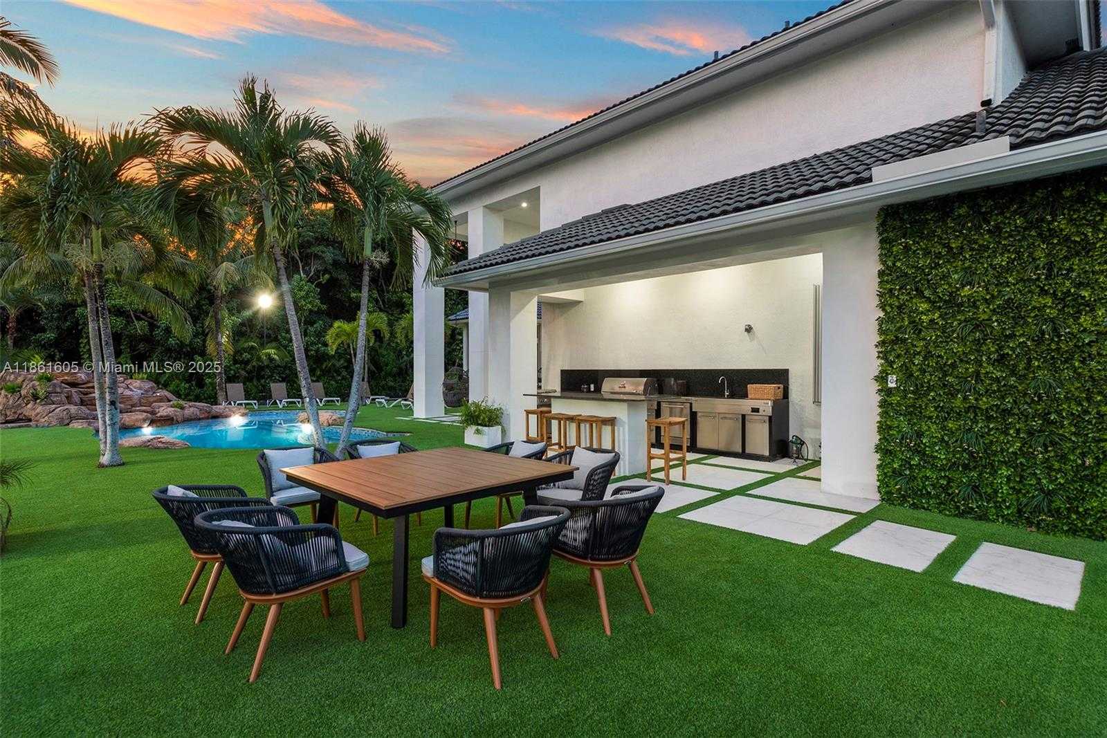 Small Image of 11080 SOUTH WEST 23RD ST, Davie Number 12