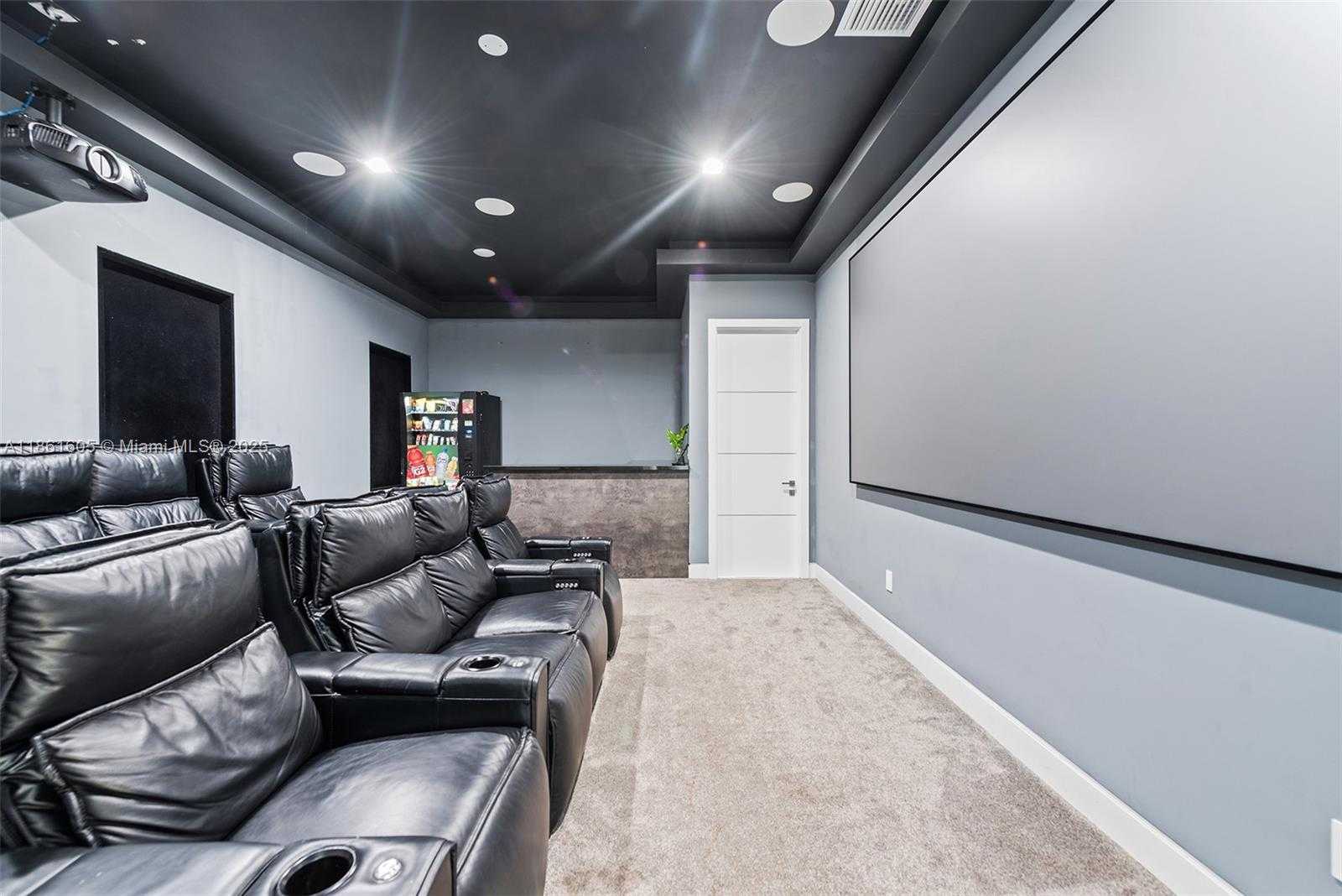 Small Image of 11080 SOUTH WEST 23RD ST, Davie Number 25
