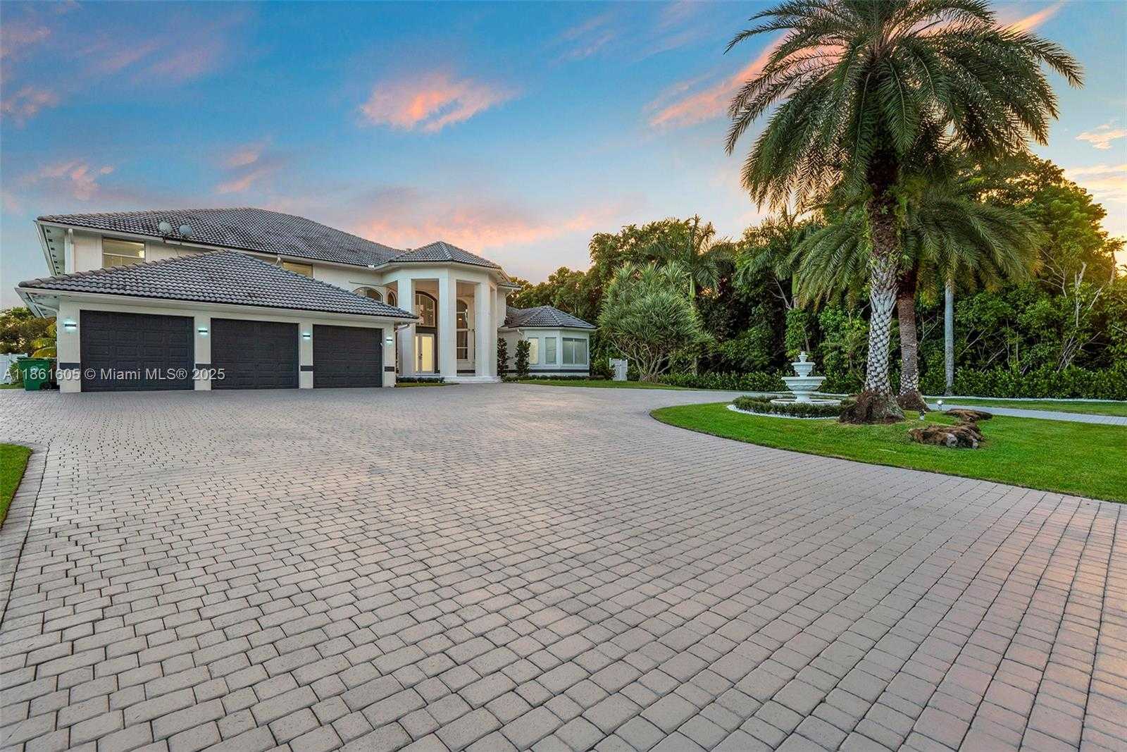 Small Image of 11080 SOUTH WEST 23RD ST, Davie Number 4