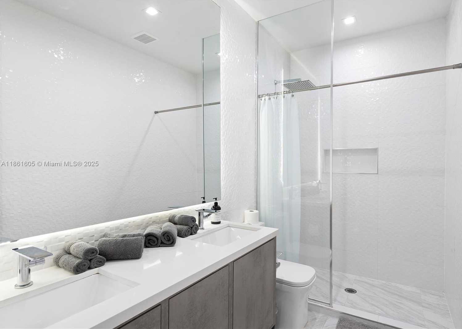 Small Image of 11080 SOUTH WEST 23RD ST, Davie Number 40
