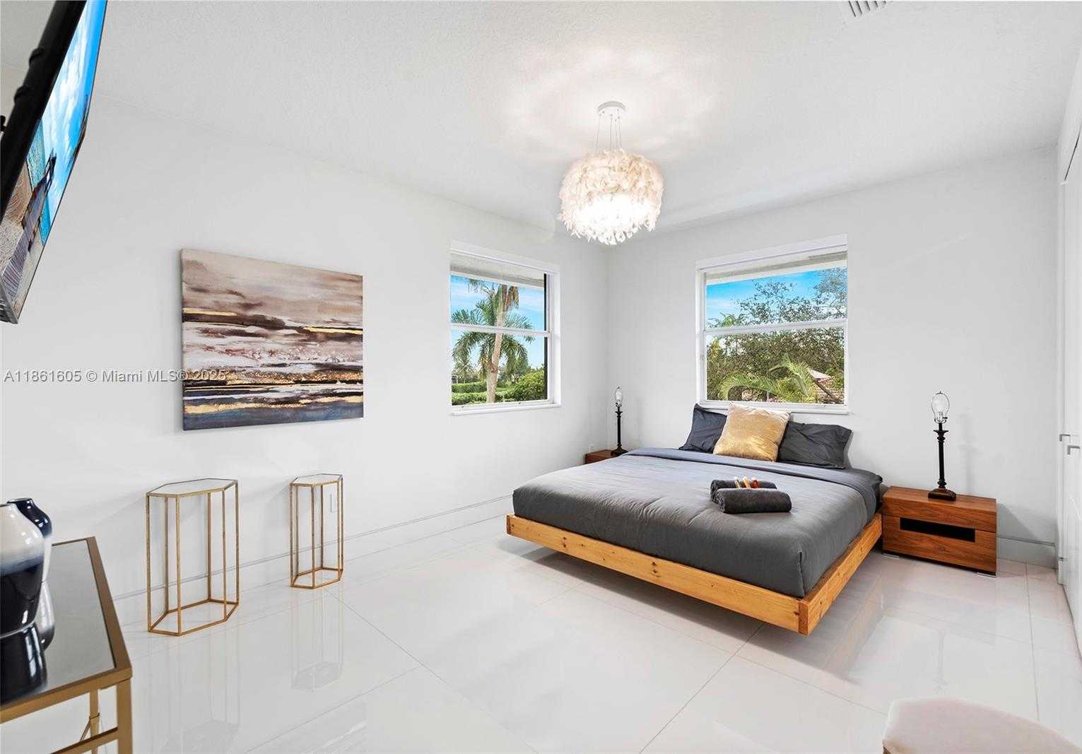 Small Image of 11080 SOUTH WEST 23RD ST, Davie Number 45