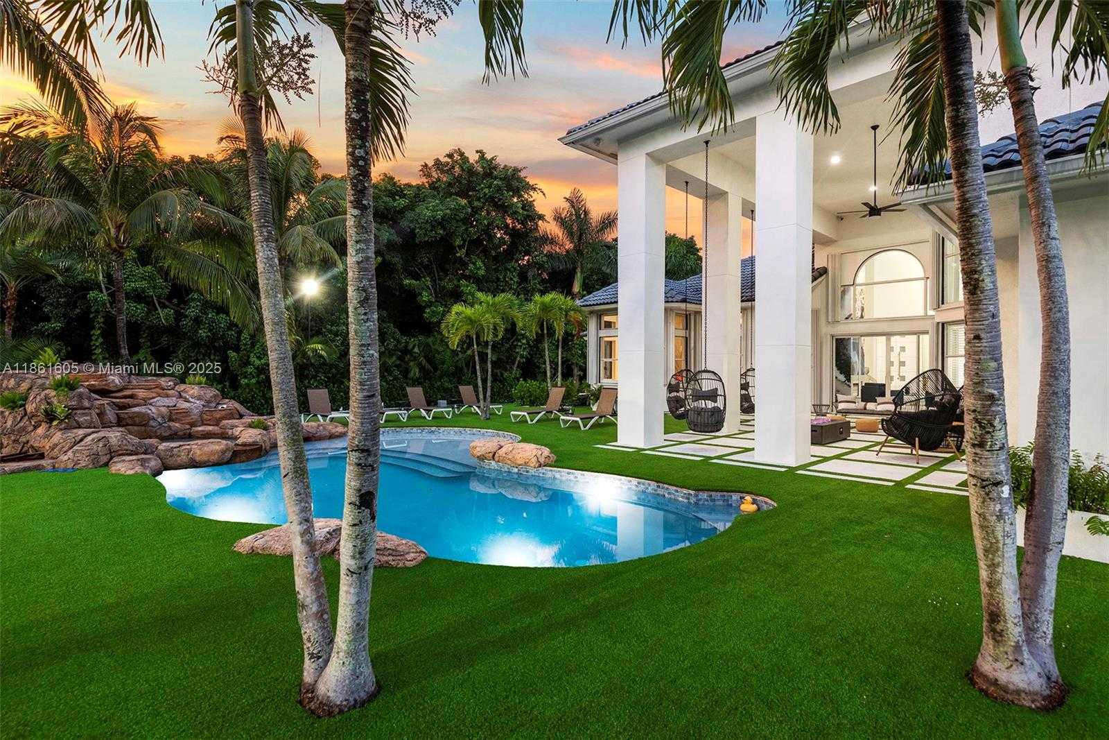 Small Image of 11080 SOUTH WEST 23RD ST, Davie Number 49