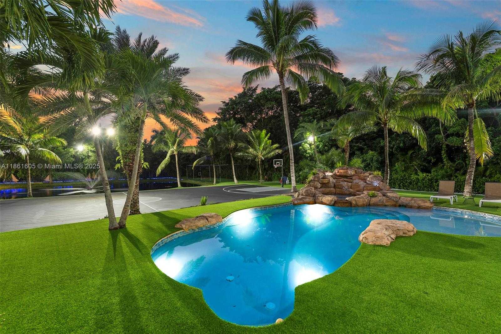 Small Image of 11080 SOUTH WEST 23RD ST, Davie Number 7