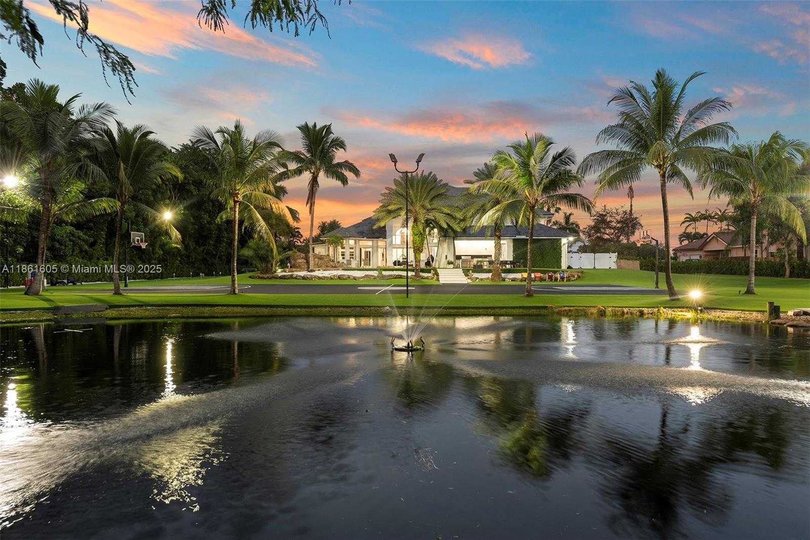 Small Image of 11080 SOUTH WEST 23RD ST, Davie Number 8