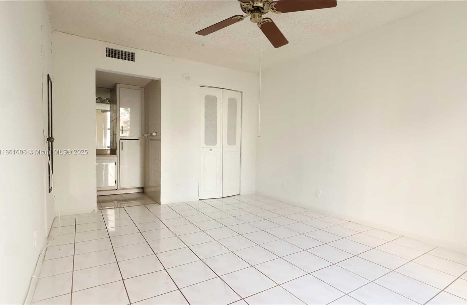 Small Image of 17021 NORTH BAY RD #517, Sunny Isles Beach Number 32