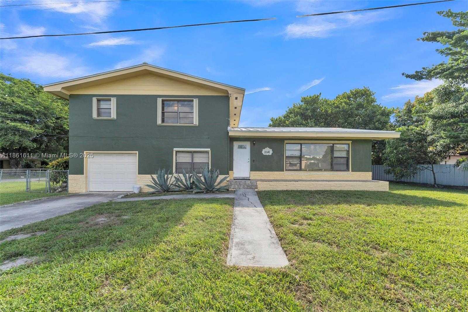 Small Image of 11141 NORTH WEST 22ND CT, Miami Number 2
