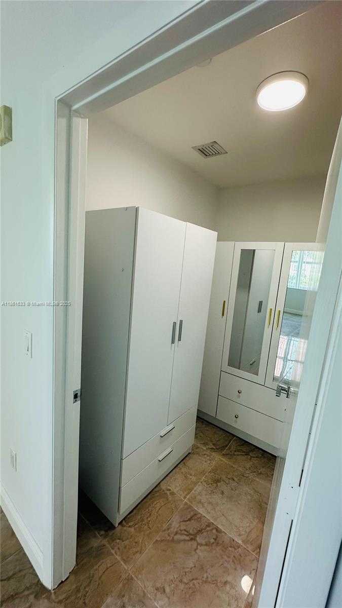 Small Image of 3340 NORTH EAST 190TH ST #403, Aventura Number 33
