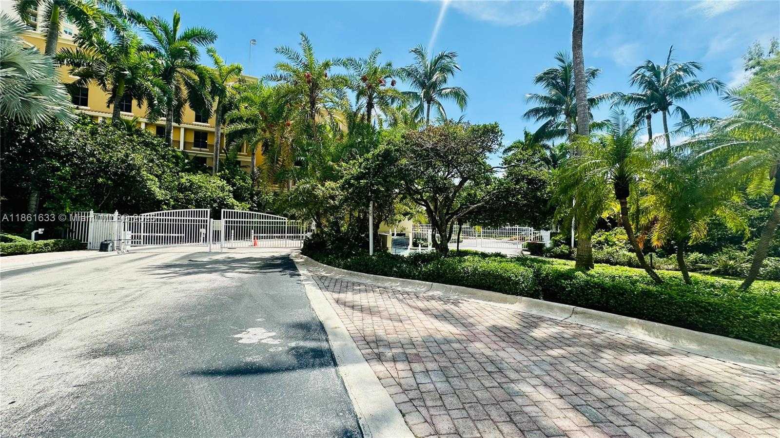 Small Image of 3340 NORTH EAST 190TH ST #403, Aventura Number 5