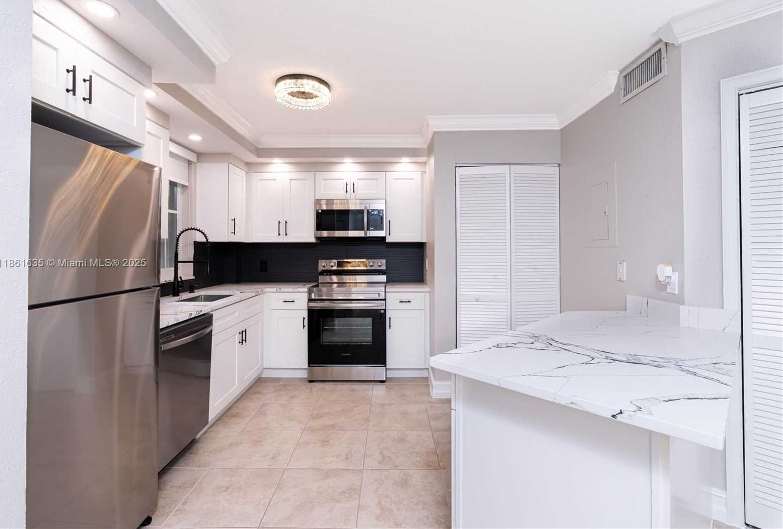 Small Image of 6135 NORTH WEST 186TH ST #110, Hialeah Number 10