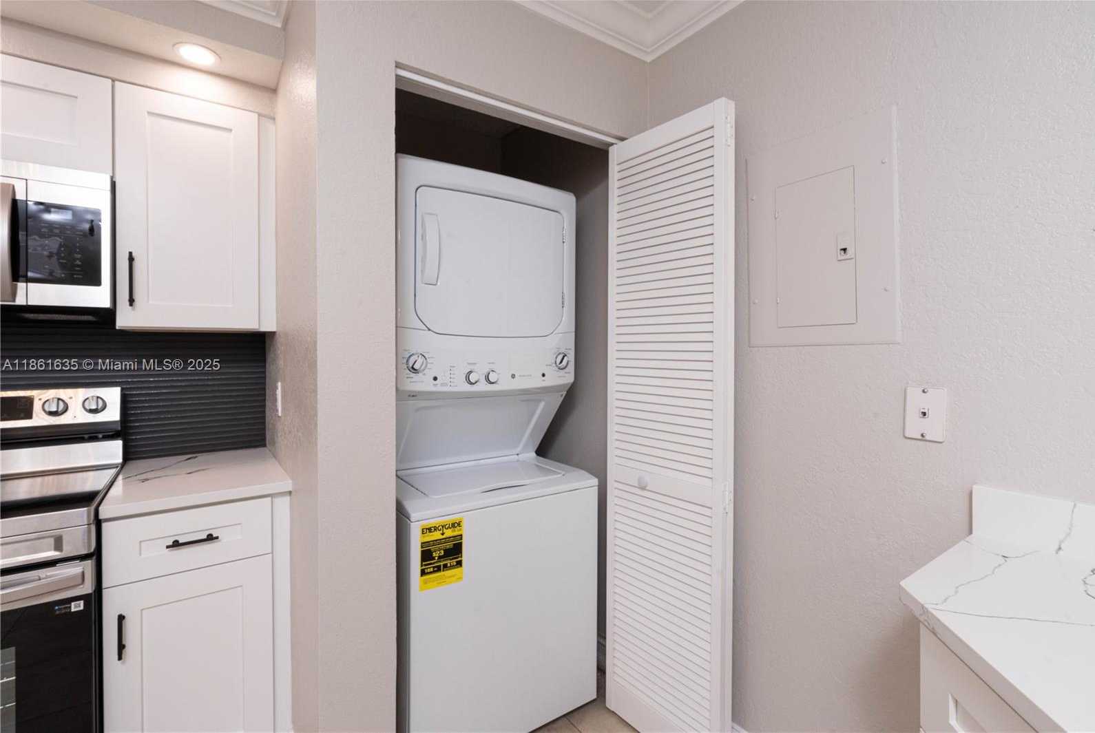 Small Image of 6135 NORTH WEST 186TH ST #110, Hialeah Number 19