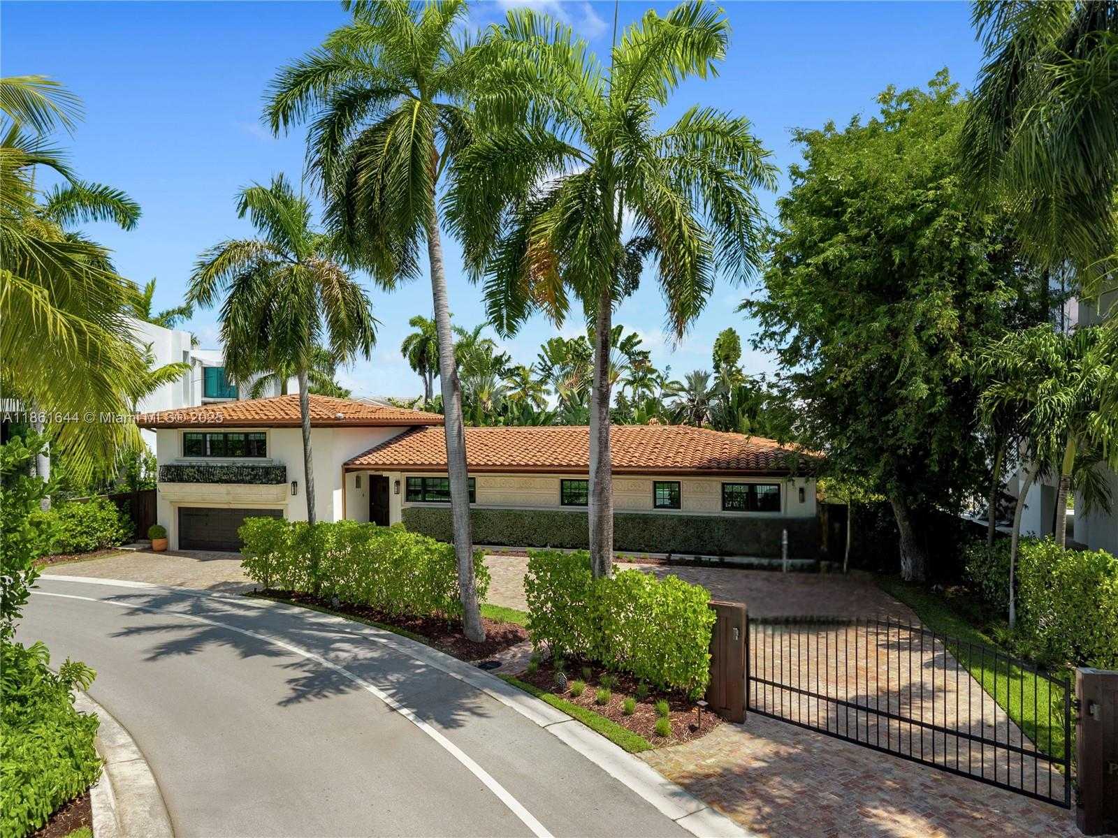 Small Image of 287 PALM AVE, Miami Beach Number 2