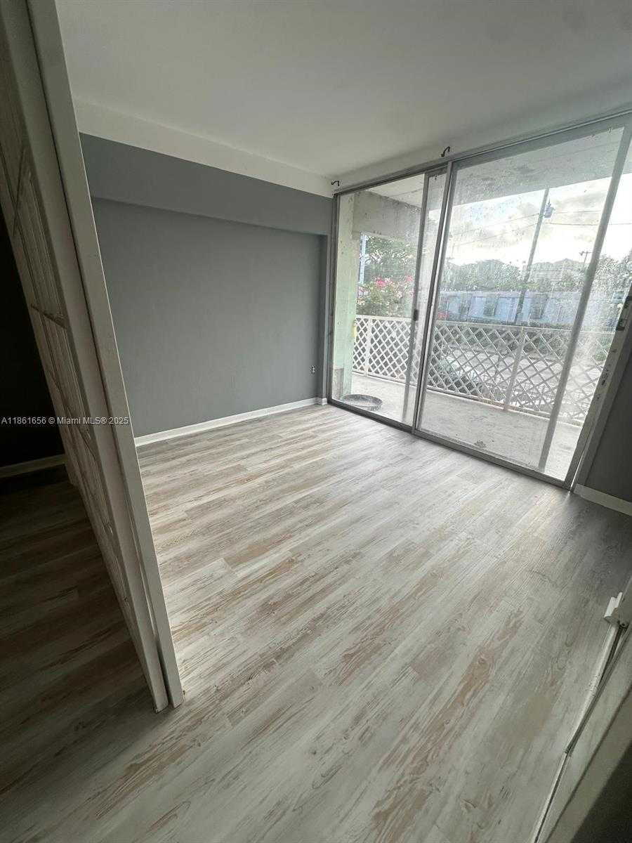 Small Image of 1400 PENNSYLVANIA AVE #16, Miami Beach Number 4