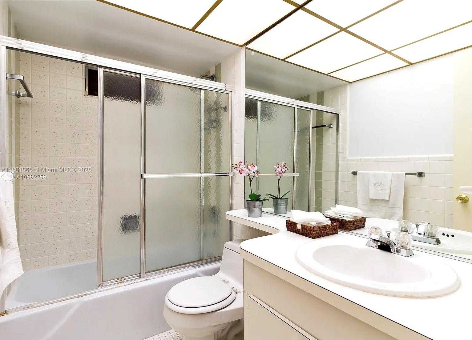 Small Image of 1150 MADRUGA AVE, Coral Gables Number 3