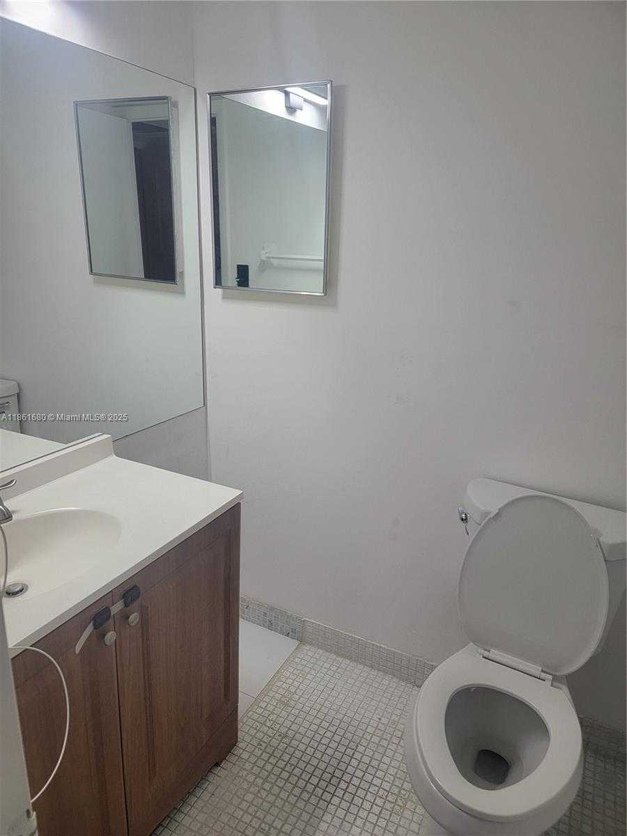 Small Image of 3800 SOUTH OCEAN DR #309, Hollywood Number 13
