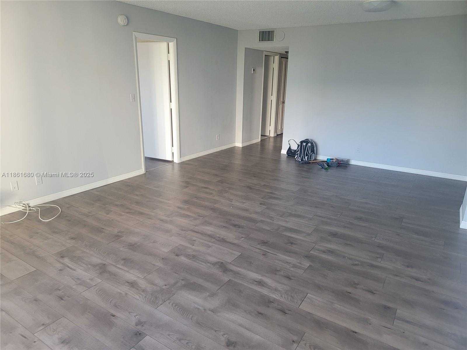 Small Image of 3800 SOUTH OCEAN DR #309, Hollywood Number 4