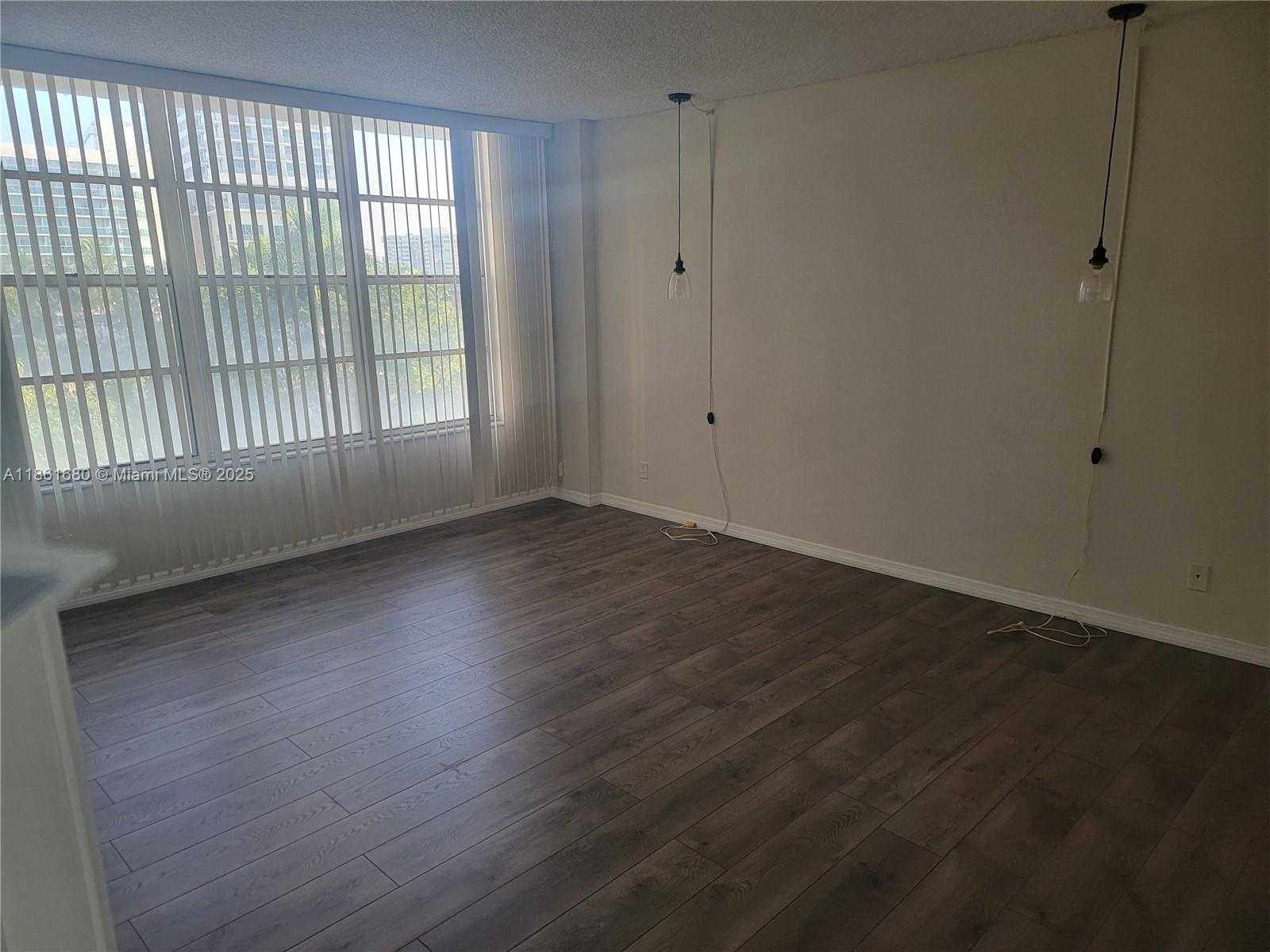 Small Image of 3800 SOUTH OCEAN DR #309, Hollywood Number 5