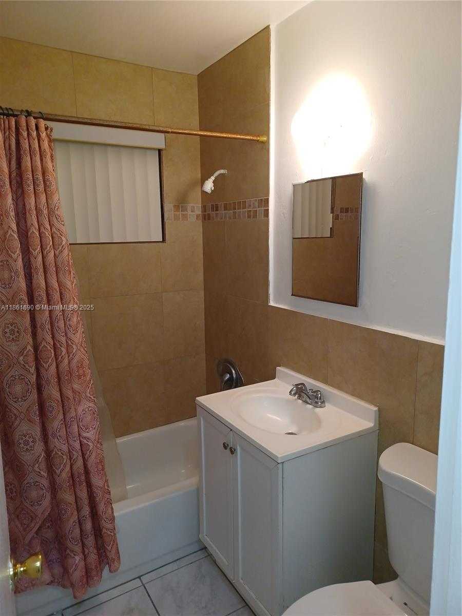 Small Image of 951 NORTH WEST 34TH TERRACE, Lauderhill Number 17