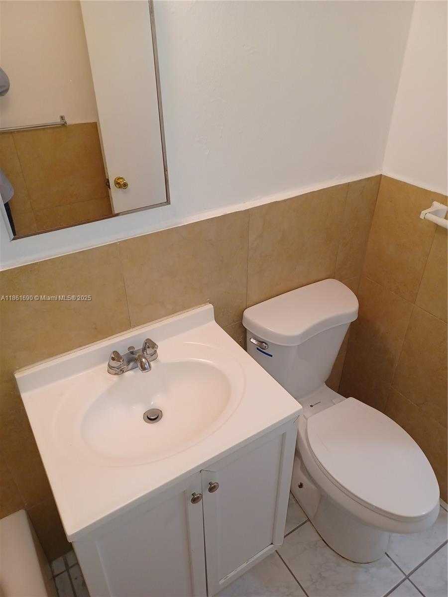 Small Image of 951 NORTH WEST 34TH TERRACE, Lauderhill Number 18
