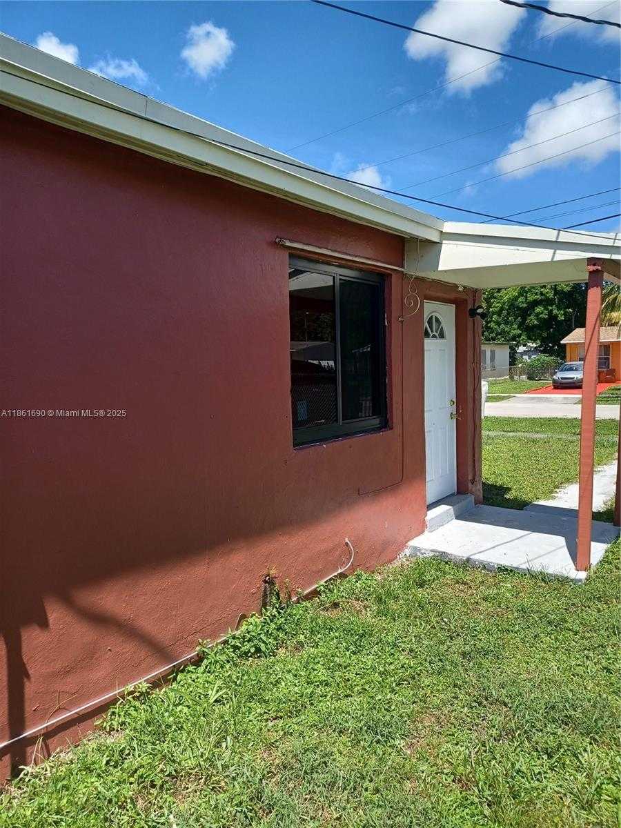 Small Image of 951 NORTH WEST 34TH TERRACE, Lauderhill Number 2