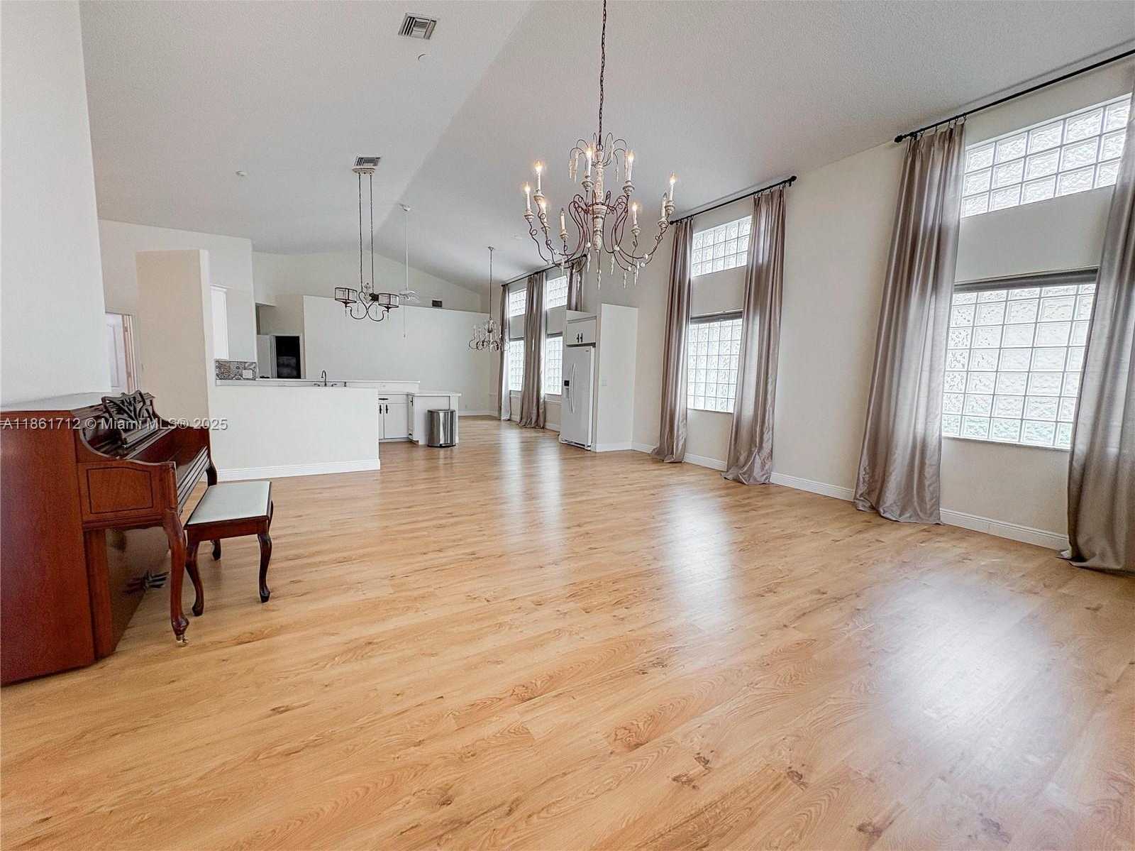 Small Image of 9080 VILLA PORTOFINO CIR #9080, Boca Raton Number 10